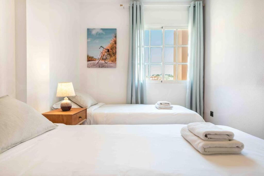 Spacious & Authentic Apartment By Rems Malaga Exterior photo