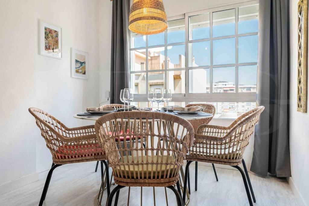 Spacious & Authentic Apartment By Rems Malaga Exterior photo